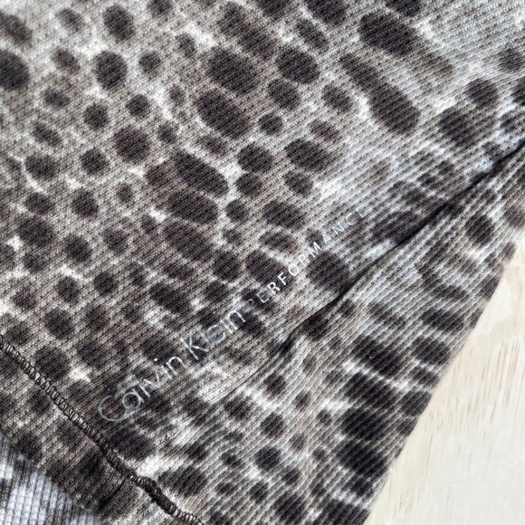 Calvin Klein Performance Pullover Womens Medium Brown Animal Print Hooded Top - Picture 3 of 9